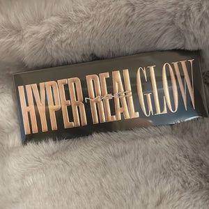 MAC Cosmetics BNIB Hyper Real Glow Flash + Awe Highlighter Palette